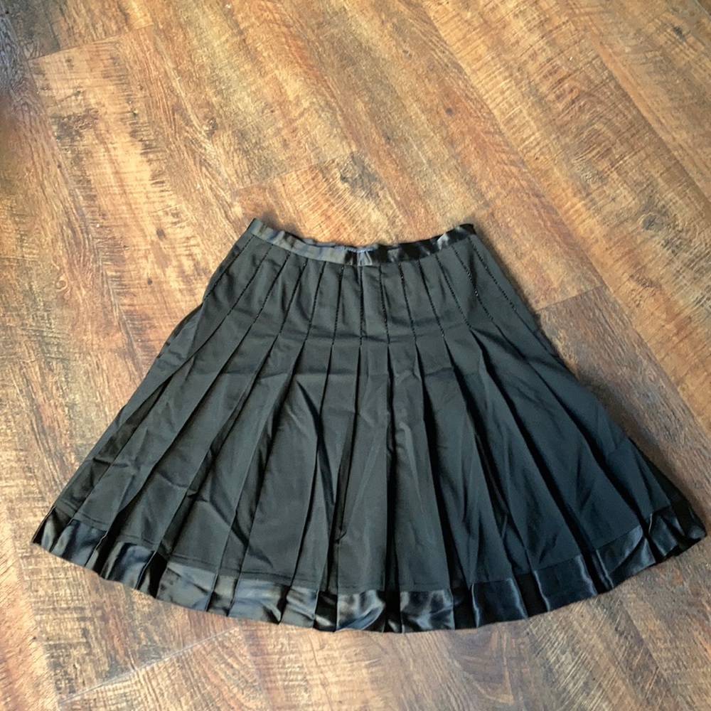 NWT Saks Fifth Avenue Black Wool Pleated Skirt
